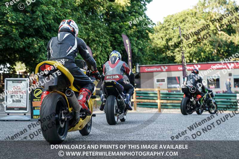 cadwell no limits trackday;cadwell park;cadwell park photographs;cadwell trackday photographs;enduro digital images;event digital images;eventdigitalimages;no limits trackdays;peter wileman photography;racing digital images;trackday digital images;trackday photos